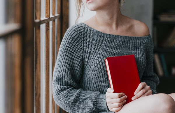 Suomalainen lukee yli 16 kirjaa vuodessa